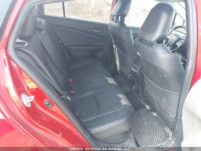 JTDL9RFU8K3000833 Toyota Prius Technology