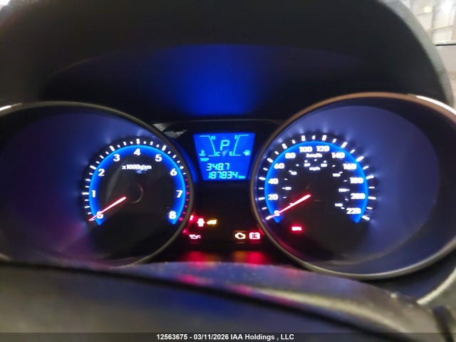 2011 Hyundai Tucson Gl/gls მანქანა იყიდება აუქციონზე, vin: KM8JT3AB9BU199392, აუქციონის ნომერი: 12563675