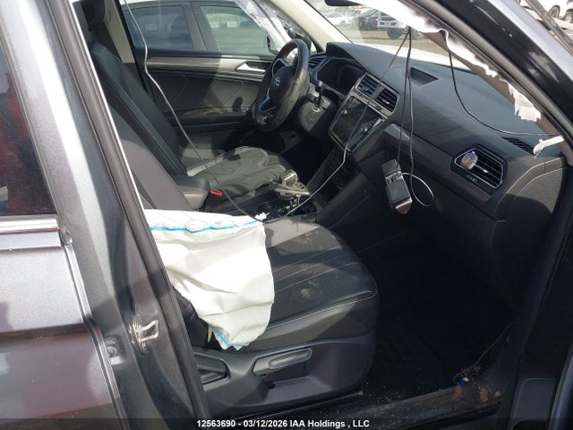 Продажа на аукционе авто 2024 Volkswagen Tiguan, vin: 3VVMB7AX2RM046747, номер лота: 12563690