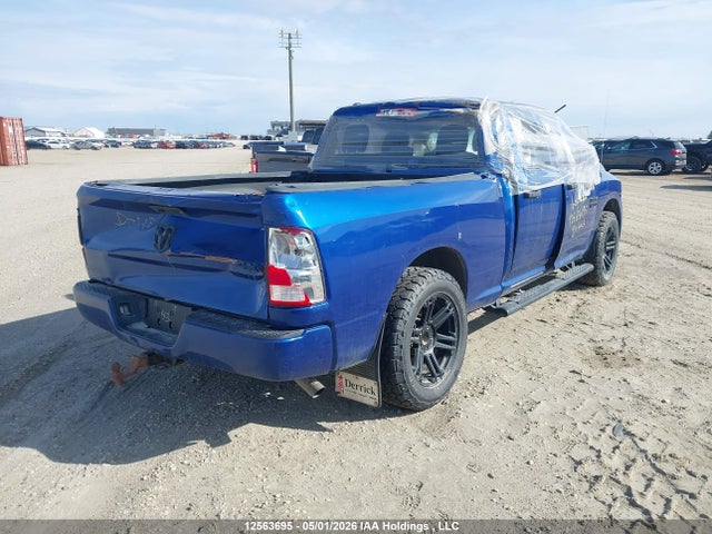 12563695 :رقم المزاد ، 1C6RR7FG7JS235762 vin ، 2018 Ram 1500 St مزاد بيع