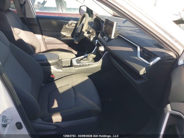 12563753 :رقم المزاد ، 2T3B1RFV0RC465935 vin ، 2024 Toyota Rav4 Le مزاد بيع