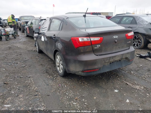 12563772 :رقم المزاد ، KNADN4A3XG6622595 vin ، 2016 Kia Rio مزاد بيع