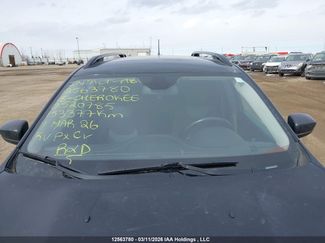 1C4PJMAB1JD520785 Jeep Cherokee Sport