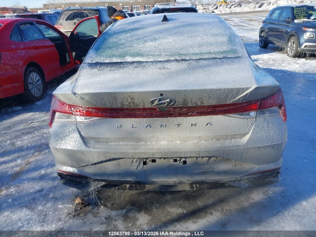 KMHLM4AG3NU328111 Hyundai Elantra Preferred Ivt