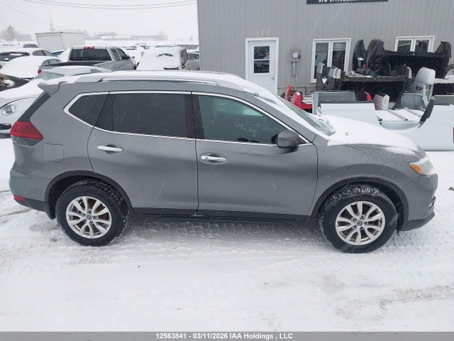 5N1AT2MV5JC703537 Nissan ROGUE SV