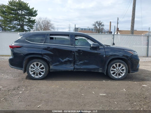 Продажа на аукционе авто 2024 Toyota Highlander Hybrid Limited, vin: 5TDXBRCH2RS627100, номер лота: 12563865