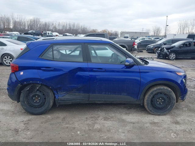 Продажа на аукционе авто 2022 Hyundai Venue Trend, vin: KMHRC8A35NU174003, номер лота: 12563885
