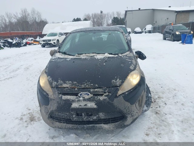 2013 Ford Fiesta Se მანქანა იყიდება აუქციონზე, vin: 3FADP4EJ0DM217076, აუქციონის ნომერი: 12563897