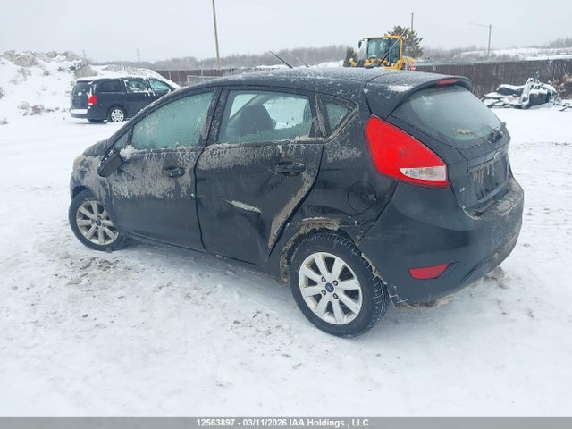 2013 Ford Fiesta Se მანქანა იყიდება აუქციონზე, vin: 3FADP4EJ0DM217076, აუქციონის ნომერი: 12563897