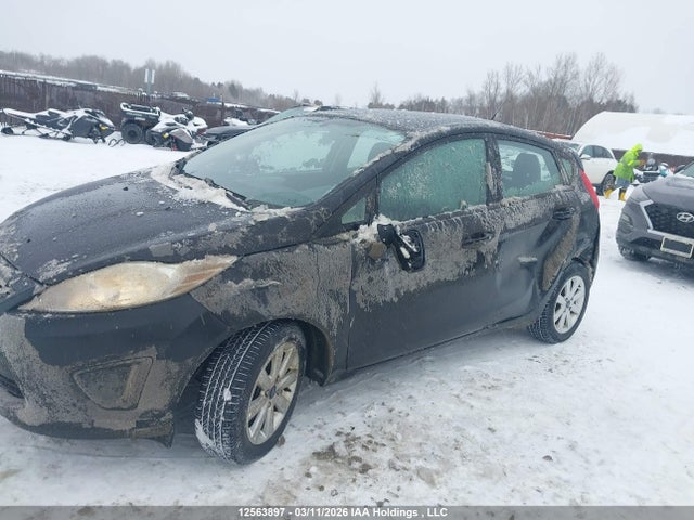 2013 Ford Fiesta Se მანქანა იყიდება აუქციონზე, vin: 3FADP4EJ0DM217076, აუქციონის ნომერი: 12563897