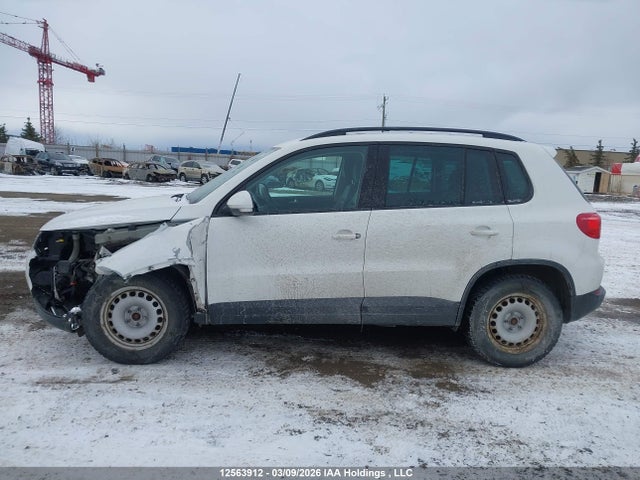2013 Volkswagen Tiguan S/se/sel მანქანა იყიდება აუქციონზე, vin: WVGJV3AX9DW620072, აუქციონის ნომერი: 12563912