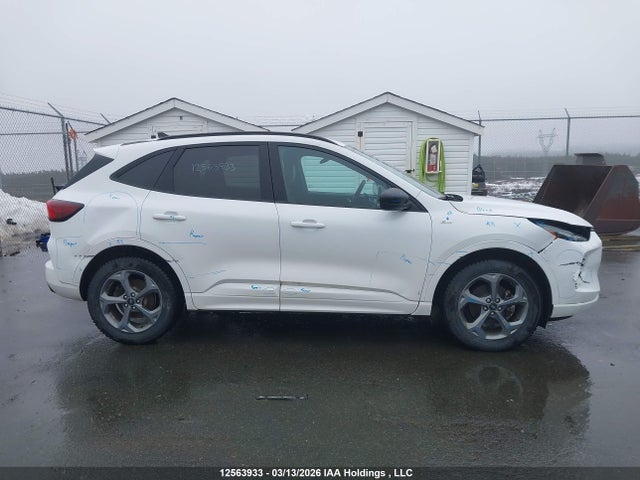 1FMCU9MN2PUA44642 Ford Escape St-line