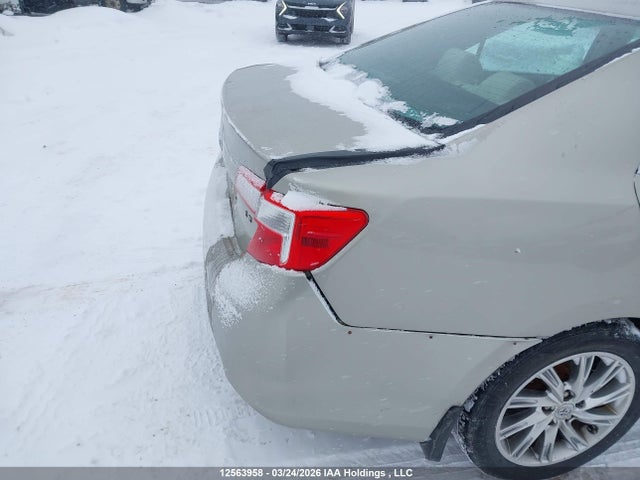 12563958 :رقم المزاد ، 4T1BF1FK0EU773598 vin ، 2014 Toyota Camry Le مزاد بيع