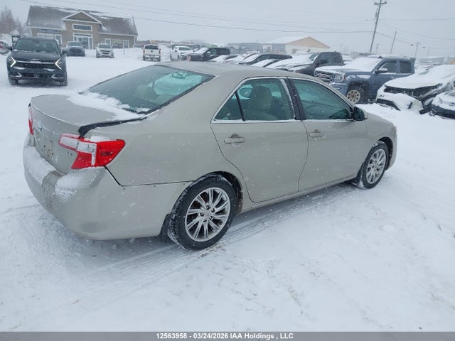 12563958 :رقم المزاد ، 4T1BF1FK0EU773598 vin ، 2014 Toyota Camry Le مزاد بيع
