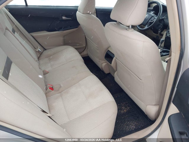 12563958 :رقم المزاد ، 4T1BF1FK0EU773598 vin ، 2014 Toyota Camry Le مزاد بيع