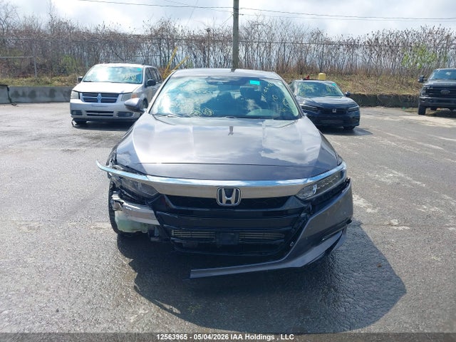 1HGCV1F51JA812010 Honda Accord