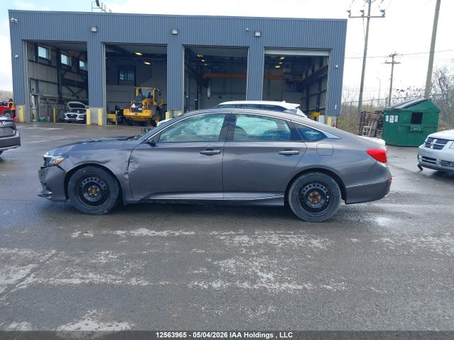 1HGCV1F51JA812010 Honda Accord