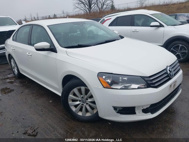12563982 :رقم المزاد ، 1VWAH7A34DC127253 vin ، 2013 Volkswagen Passat S مزاد بيع