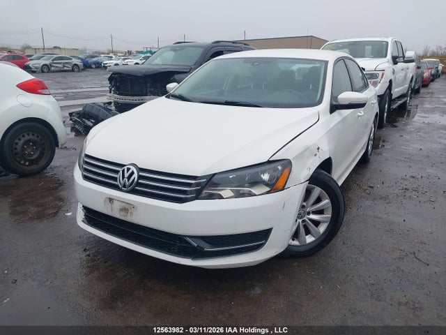 12563982 :رقم المزاد ، 1VWAH7A34DC127253 vin ، 2013 Volkswagen Passat S مزاد بيع