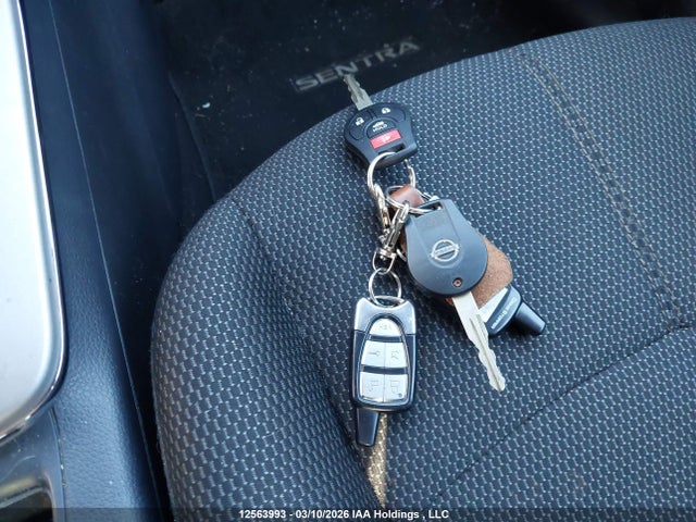 Продажа на аукционе авто 2013 Nissan Sentra 1.8 S/1.8 Sv, vin: 3N1AB7AP1DL761411, номер лота: 12563993