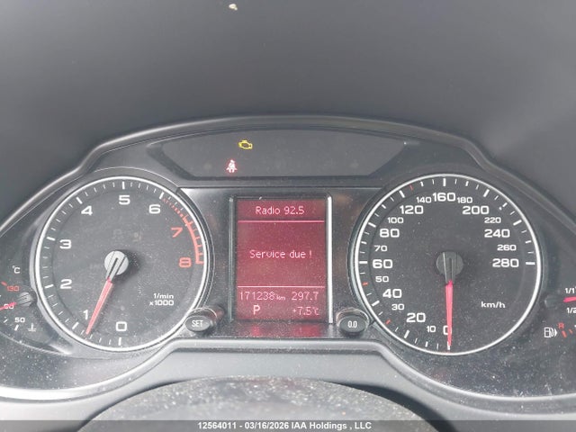 12564011 :رقم المزاد ، WA1LKCFP7AA083090 vin ، 2010 Audi Q5 مزاد بيع