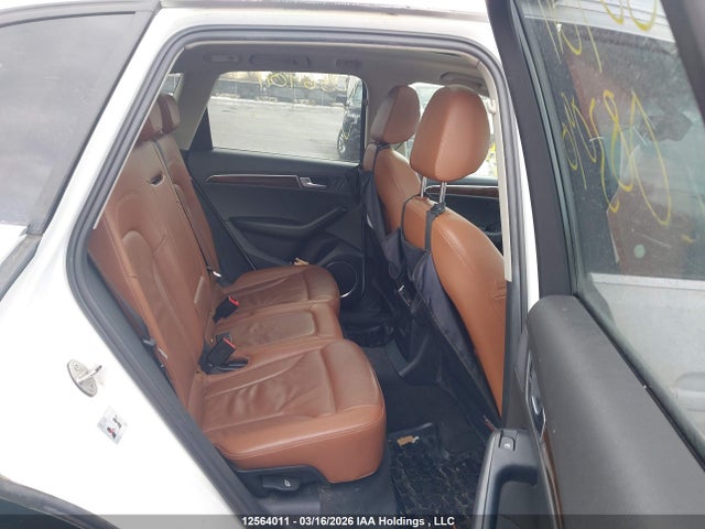 12564011 :رقم المزاد ، WA1LKCFP7AA083090 vin ، 2010 Audi Q5 مزاد بيع