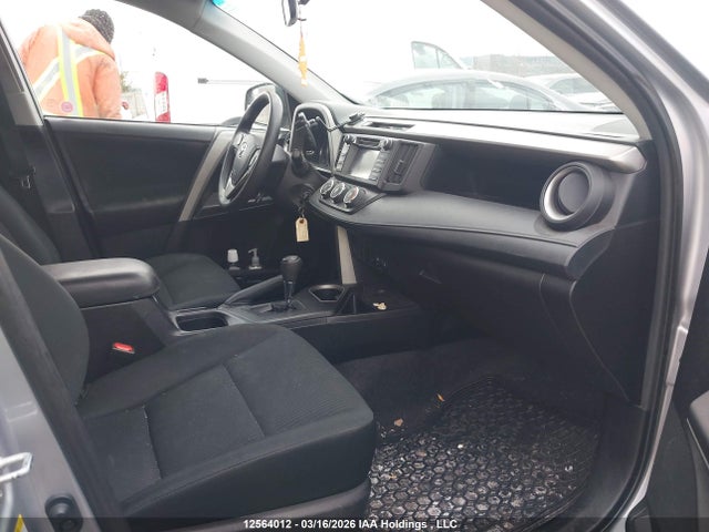 Aukcja sprzedaży 2016 Toyota Rav4 Le, vin: 2T3BFREV5GW443590, numer aukcji: 12564012