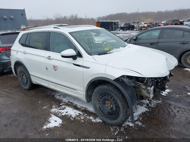 Volkswagen Tiguan Highline R-line 2022 3VV4B7AX7NM144098 main image