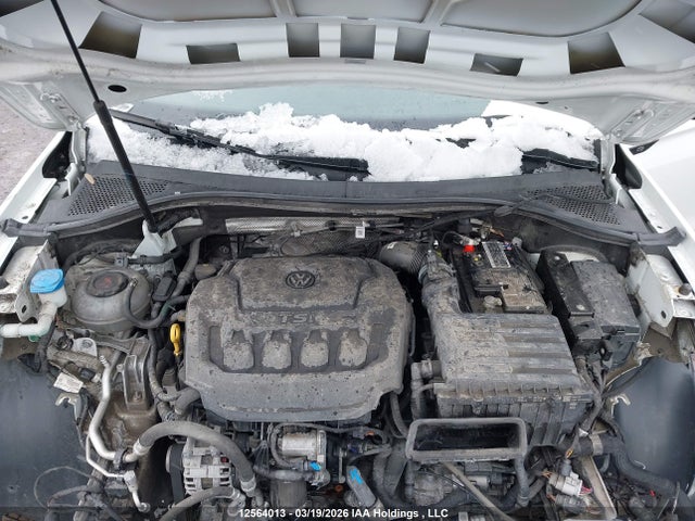 3VV4B7AX7NM144098 Volkswagen Tiguan Highline R-line