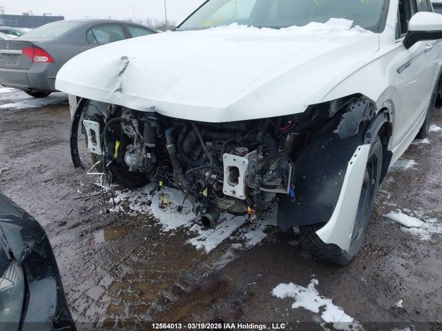3VV4B7AX7NM144098 Volkswagen Tiguan Highline R-line