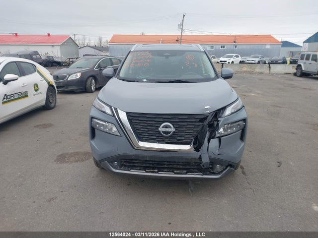 JN8BT3CB3NW331288 Nissan Rogue Sl