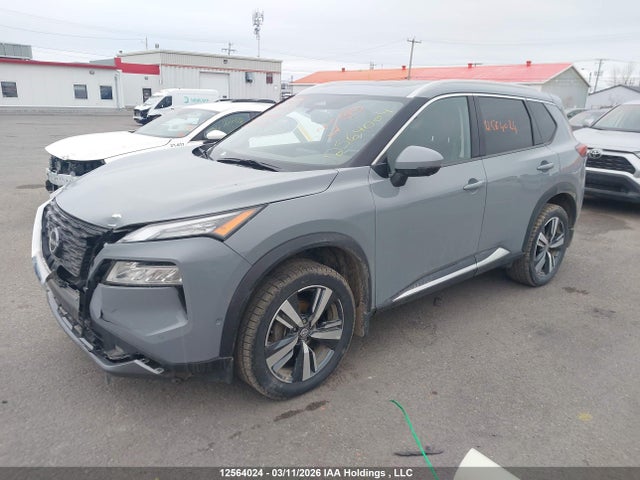 JN8BT3CB3NW331288 Nissan Rogue Sl