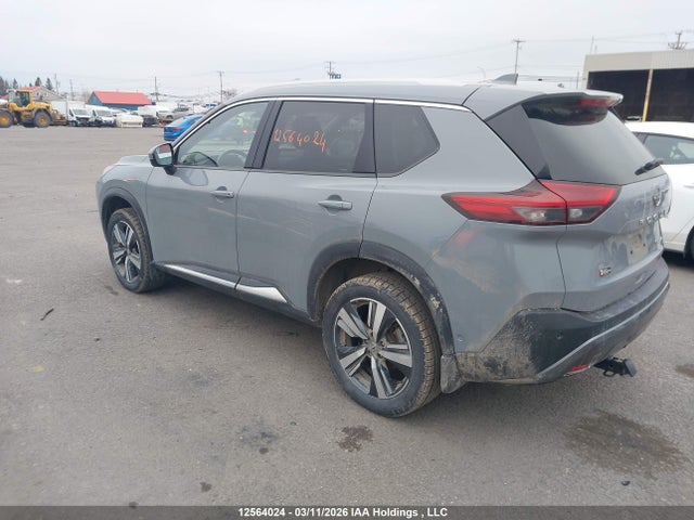 JN8BT3CB3NW331288 Nissan Rogue Sl