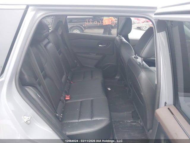 JN8BT3CB3NW331288 Nissan Rogue Sl