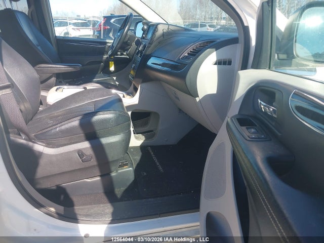 2013 Chrysler Town & Country Touring L მანქანა იყიდება აუქციონზე, vin: 2C4RC1CG9DR707848, აუქციონის ნომერი: 12564044