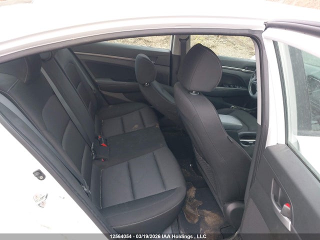 KMHD84LF7HU399880 Hyundai Elantra Se/value/limited