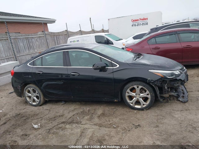 1G1BF5SM4H7243844 Chevrolet Cruze Premier
