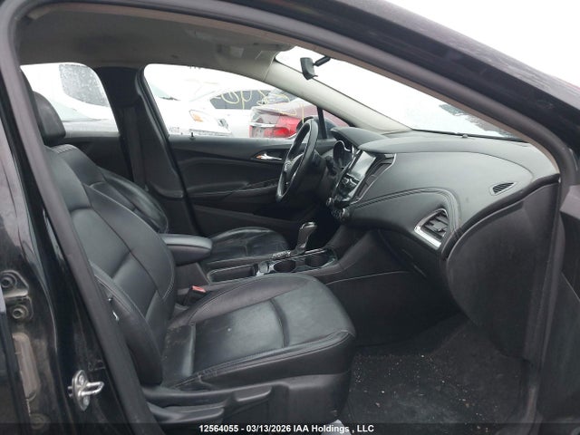 1G1BF5SM4H7243844 Chevrolet Cruze Premier