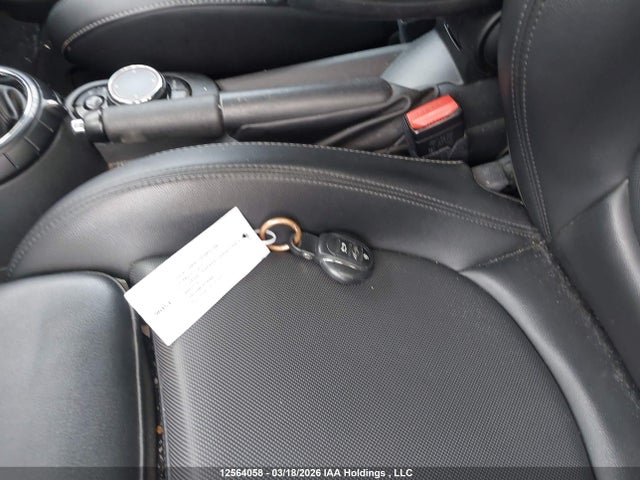 Mini 5 Door Cooper 2016 WMWXU1C59G2D09237 Image 11