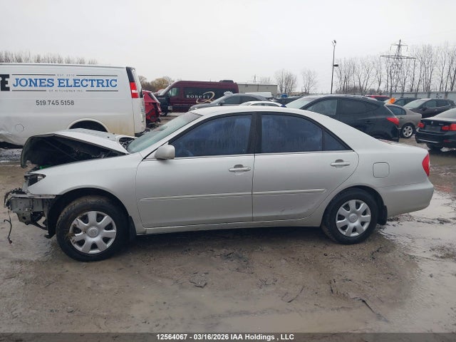 2004 Toyota Camry Le/se/xle მანქანა იყიდება აუქციონზე, vin: 4T1BE32KX4U267618, აუქციონის ნომერი: 12564067