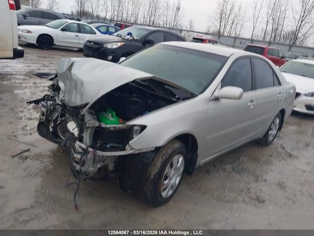 2004 Toyota Camry Le/se/xle მანქანა იყიდება აუქციონზე, vin: 4T1BE32KX4U267618, აუქციონის ნომერი: 12564067