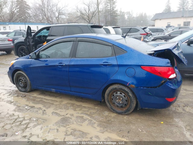 KMHCU4AE0FU843440 Hyundai Accent
