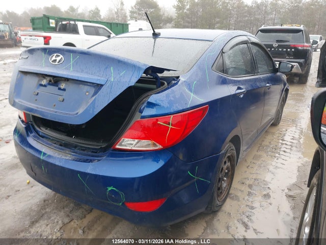 KMHCU4AE0FU843440 Hyundai Accent