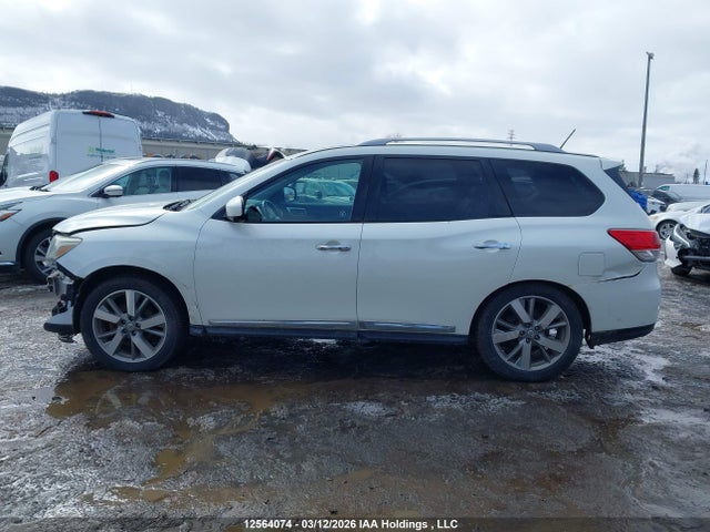 Продажа на аукционе авто 2015 Nissan Pathfinder Platinum/s/sl/sv, vin: 5N1AR2MM5FC627752, номер лота: 12564074