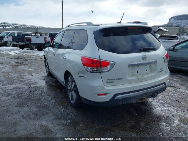 Продажа на аукционе авто 2015 Nissan Pathfinder Platinum/s/sl/sv, vin: 5N1AR2MM5FC627752, номер лота: 12564074