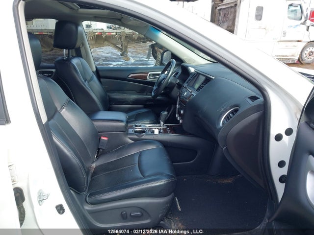 Продажа на аукционе авто 2015 Nissan Pathfinder Platinum/s/sl/sv, vin: 5N1AR2MM5FC627752, номер лота: 12564074