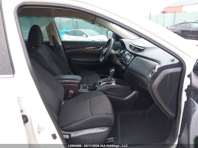 5N1AT2MV3JC740604 Nissan Rogue Sv/sl