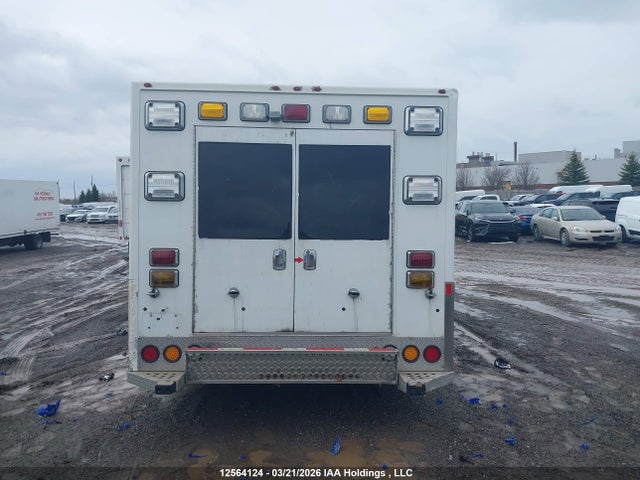 1GB3GSCLXG1331610 Chevrolet Express Cutaway 3500 1sd