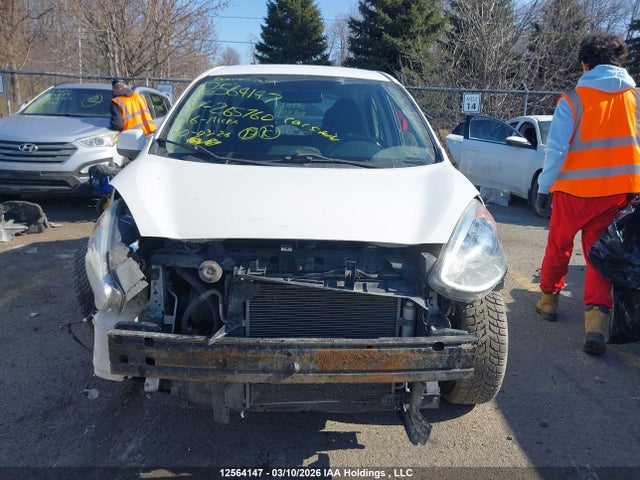 Продажа на аукционе авто 2016 Nissan Micra, vin: 3N1CK3CP7GL265760, номер лота: 12564147