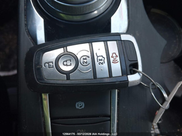 1FMCU9J95LUB51511 Ford Escape Titanium
